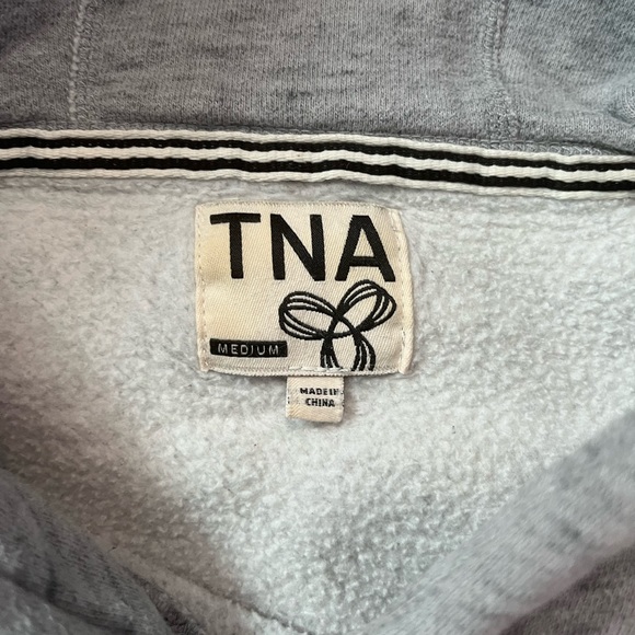 TNA LOGO HOODIE - Picture 4 of 5
